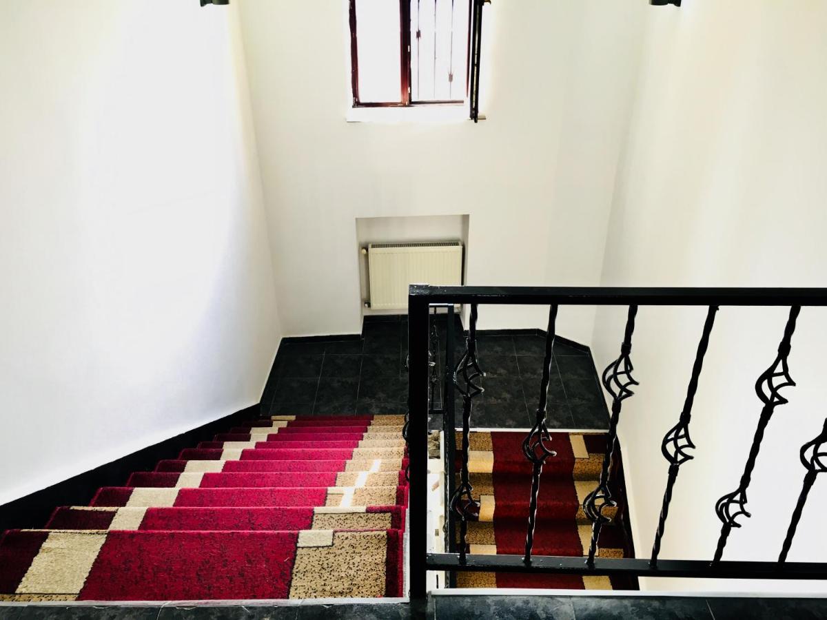 Hotel Nice Tiflis Exterior foto